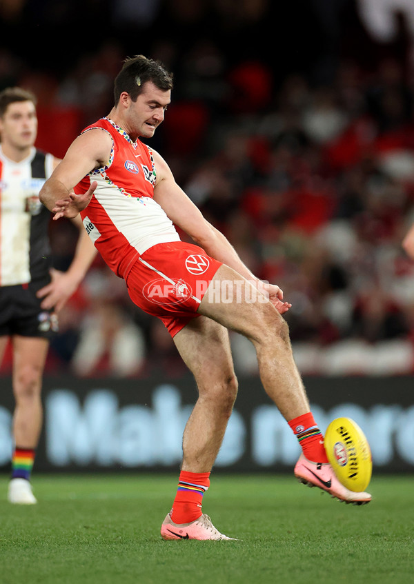 AFL 2024 Round 17 - St Kilda v Sydney - A-51680869