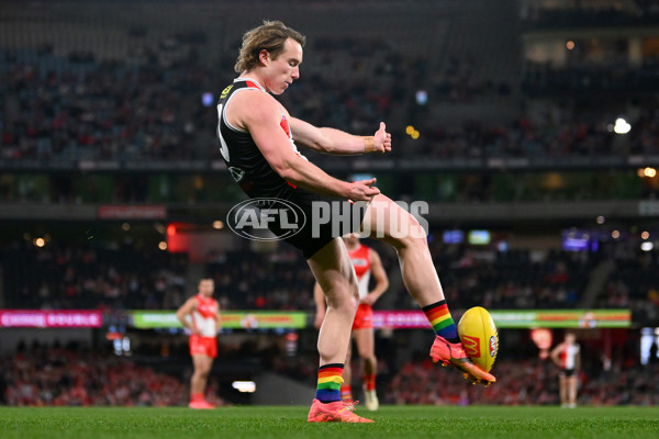 AFL 2024 Round 17 - St Kilda v Sydney - A-51680872