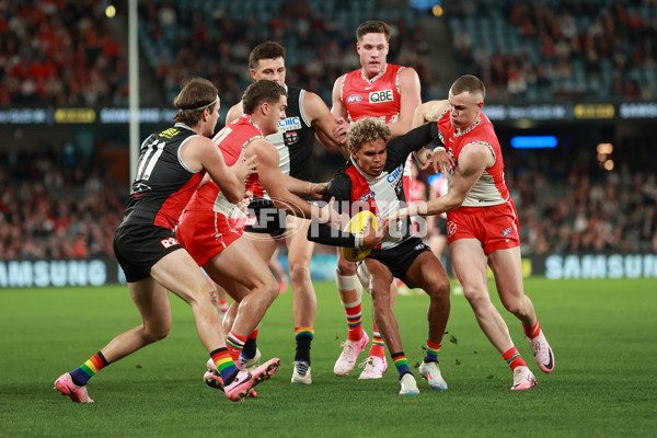 AFL 2024 Round 17 - St Kilda v Sydney - A-51683490
