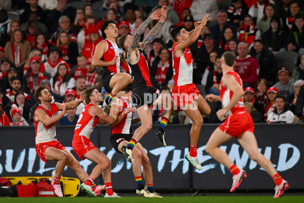 AFL 2024 Round 17 - St Kilda v Sydney - A-51686016