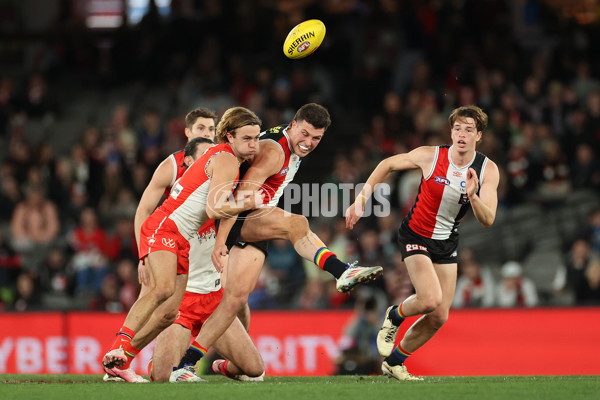 AFL 2024 Round 17 - St Kilda v Sydney - A-51687088
