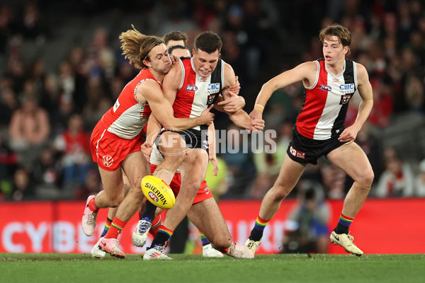 AFL 2024 Round 17 - St Kilda v Sydney - A-51687089