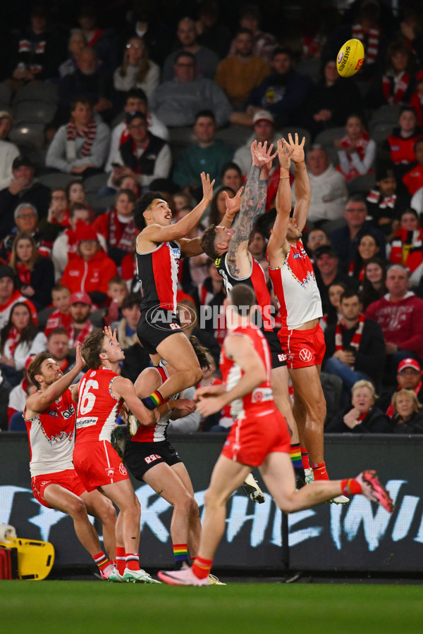AFL 2024 Round 17 - St Kilda v Sydney - A-51687112