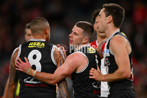 AFL 2024 Round 17 - St Kilda v Sydney - A-51692798