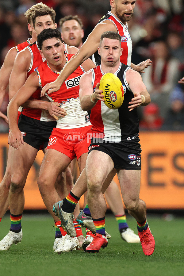 AFL 2024 Round 17 - St Kilda v Sydney - A-51695540