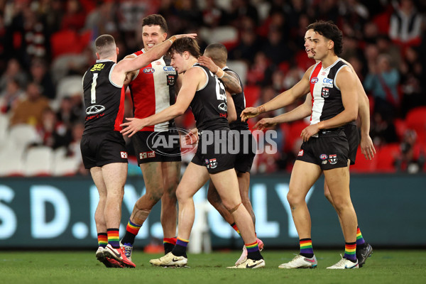 AFL 2024 Round 17 - St Kilda v Sydney - A-51699286