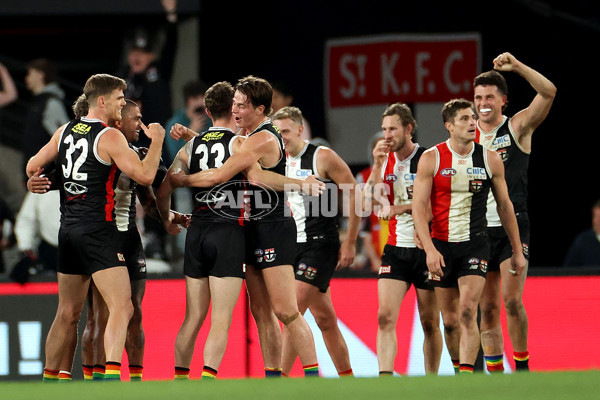 AFL 2024 Round 17 - St Kilda v Sydney - A-51699317