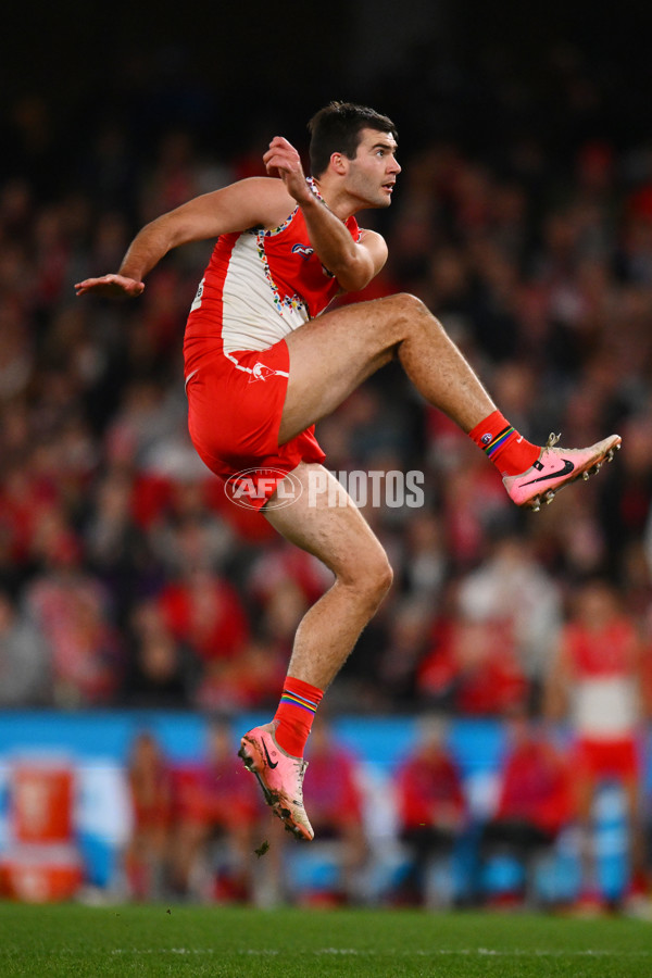 AFL 2024 Round 17 - St Kilda v Sydney - A-51702664