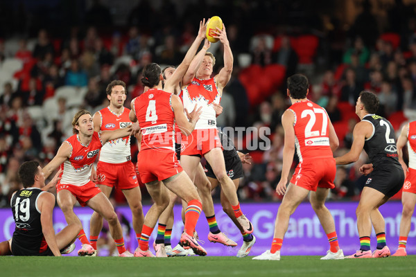 AFL 2024 Round 17 - St Kilda v Sydney - A-51706005
