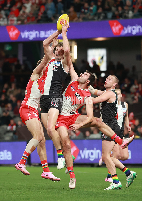 AFL 2024 Round 17 - St Kilda v Sydney - A-51710183