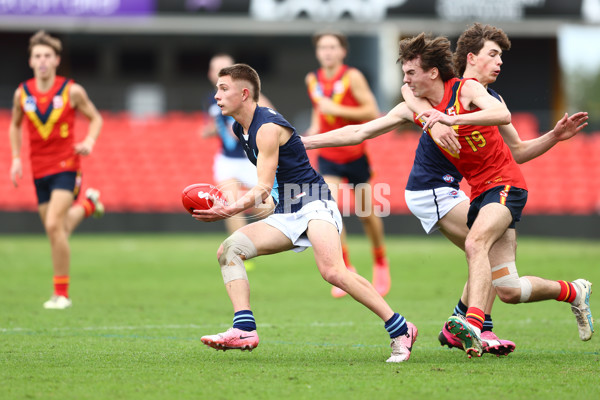 Marsh AFL National Championships U16 Boys 2024 - Victoria Metro v South Australia - A-51740238