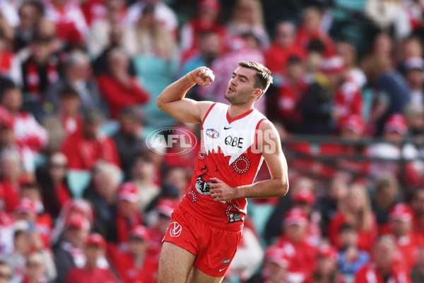 AFL 2024 Round 18 - Sydney v North Melbourne - A-51796406