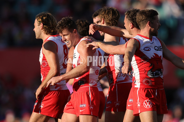 AFL 2024 Round 18 - Sydney v North Melbourne - A-51801477