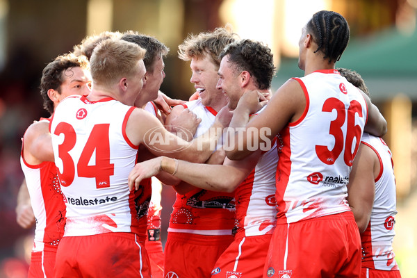 AFL 2024 Round 18 - Sydney v North Melbourne - A-51805125