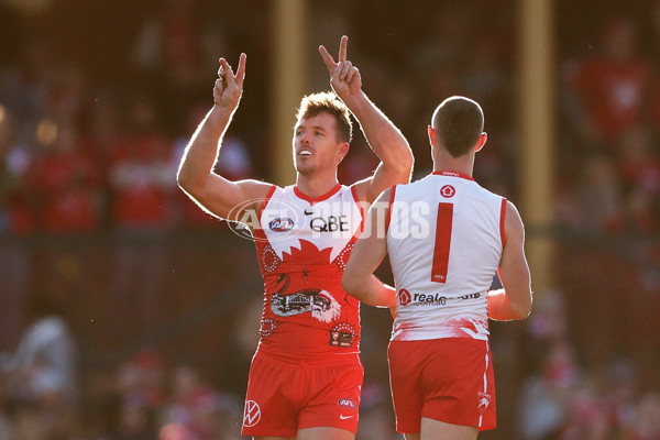 AFL 2024 Round 18 - Sydney v North Melbourne - A-51805171