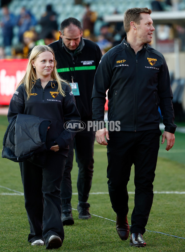 AFL 2024 Round 18 - Hawthorn v Fremantle - A-51807579