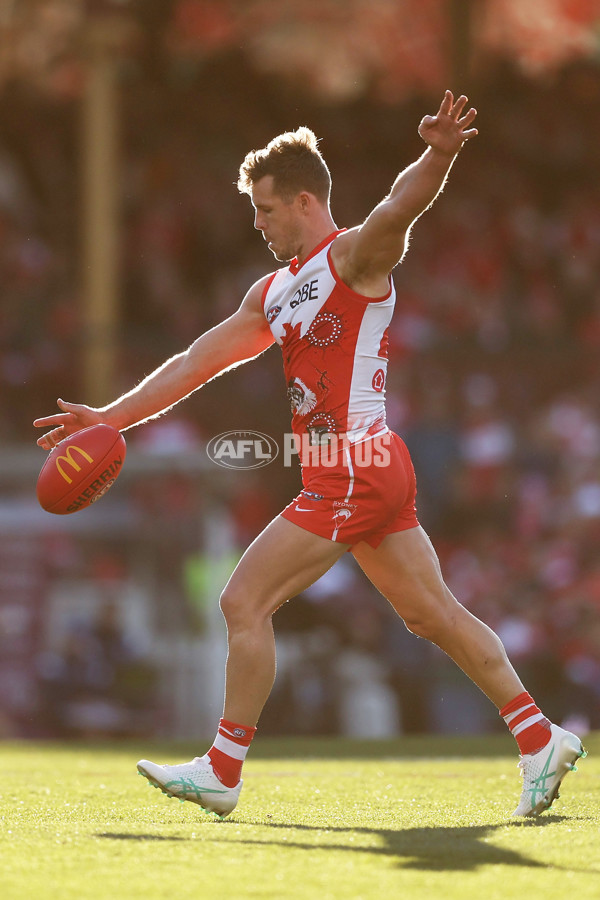 AFL 2024 Round 18 - Sydney v North Melbourne - A-51807881