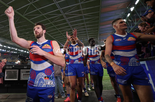 AFL 2024 Round 18 - Western Bulldogs v Carlton - A-51816311