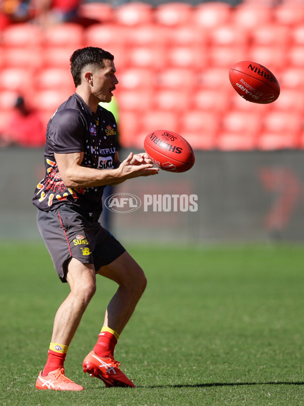 AFL 2024 Round 18 - Gold Coast v Port Adelaide - A-51836095