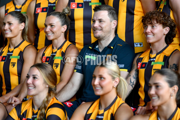 AFLW 2024 Media - Hawthorn Team Photo Day - A-51874804