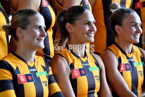 AFLW 2024 Media - Hawthorn Team Photo Day - A-51875579