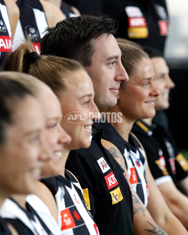 AFLW 2024 Media - Collingwood Team Photo Day - A-51889860