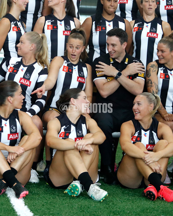 AFLW 2024 Media - Collingwood Team Photo Day - A-51922692