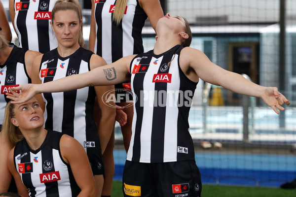 AFLW 2024 Media - Collingwood Team Photo Day - A-51922693