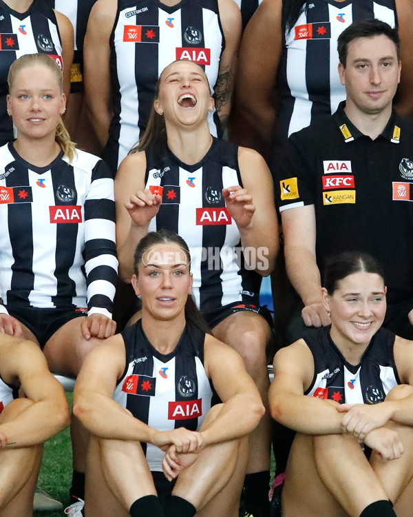 AFLW 2024 Media - Collingwood Team Photo Day - A-51922702