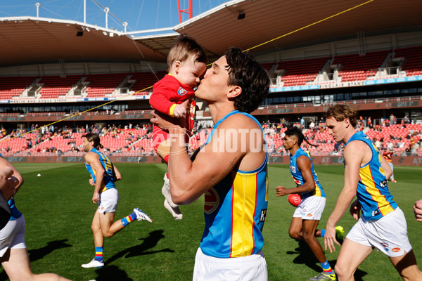 AFL 2024 Round 19 - GWS v Gold Coast - A-51971692