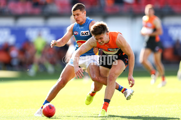 AFL 2024 Round 19 - GWS v Gold Coast - A-51972433