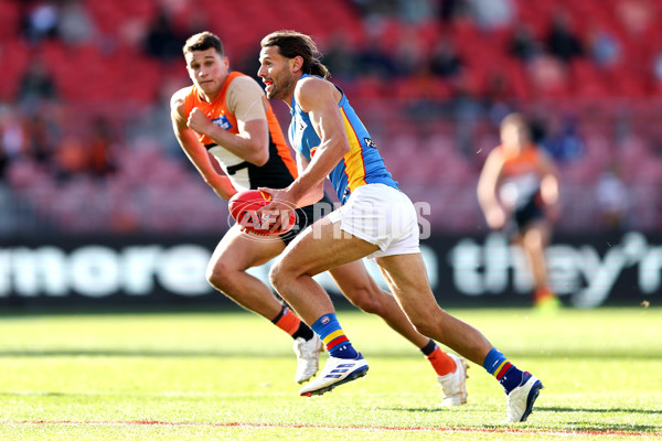 AFL 2024 Round 19 - GWS v Gold Coast - A-51976929