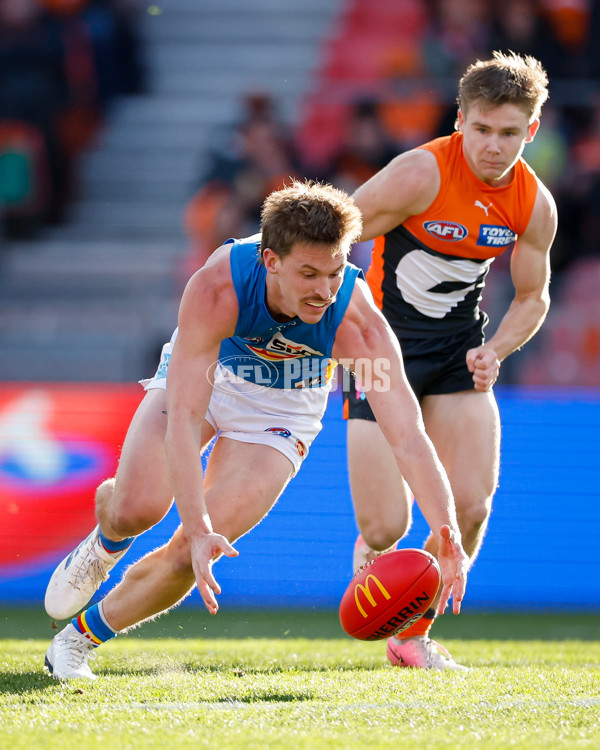 AFL 2024 Round 19 - GWS v Gold Coast - A-51977007