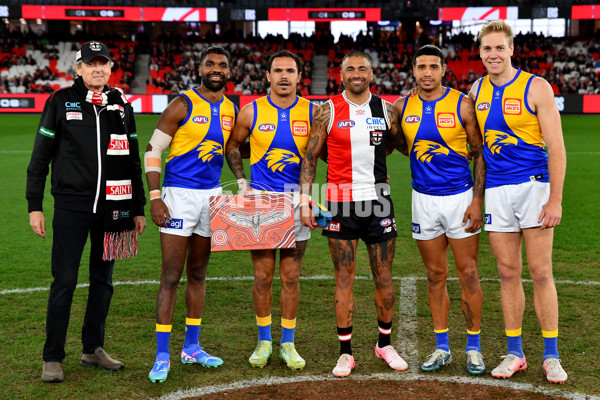 AFL 2024 Round 19 - St Kilda v West Coast - A-51996323