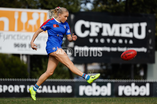 VFLW 2024 Grand Final - North Melbourne v Western Bulldogs - A-52012265