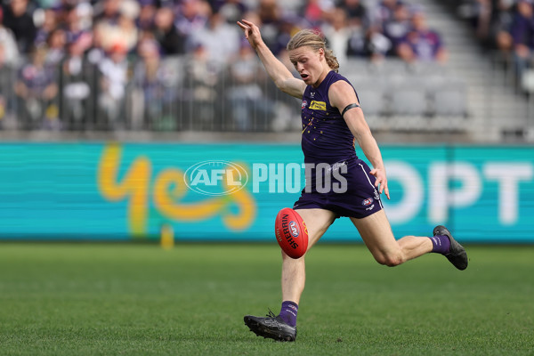 AFL 2024 Round 19 - Fremantle v Melbourne - A-52052622