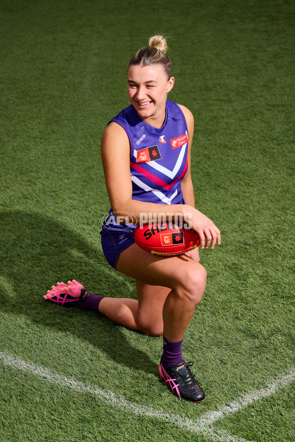 AFLW 2024 Portraits - Fremantle - A-52070078