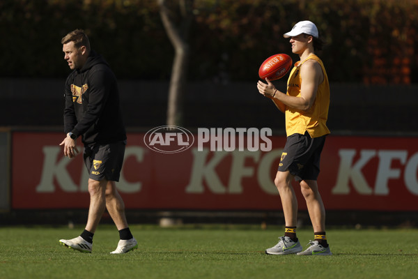 AFL 2023 Training - Hawthorn 230724 - A-52071163