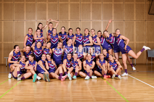 AFLW 2024 Media - Fremantle Team Photo Day - A-52073119