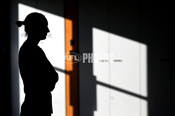 AFLW 2024 Media - Essendon Team Photo Day - A-52081168