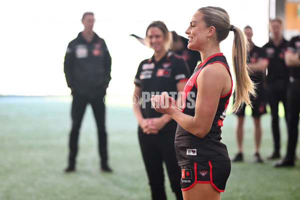 AFLW 2024 Media - Essendon Team Photo Day - A-52081183