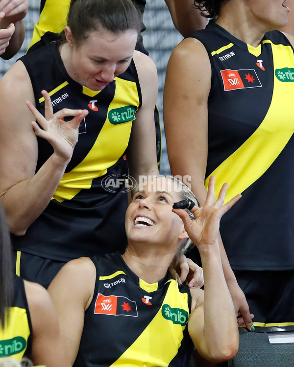 AFLW 2024 Media - Richmond Team Photo Day - A-52157414