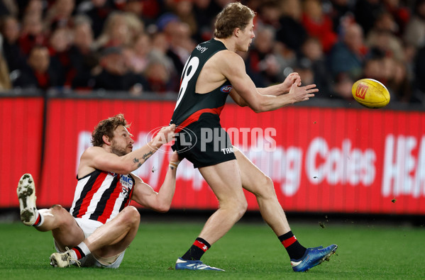 AFL 2024 Round 20 - St Kilda v Essendon - A-52180640