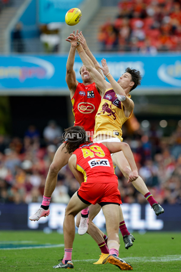 AFL 2024 Round 20 - Gold Coast v Brisbane - A-52182298