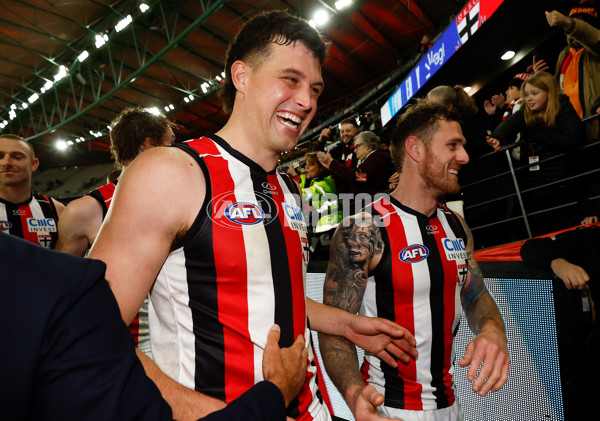 AFL 2024 Round 20 - St Kilda v Essendon - A-52193810