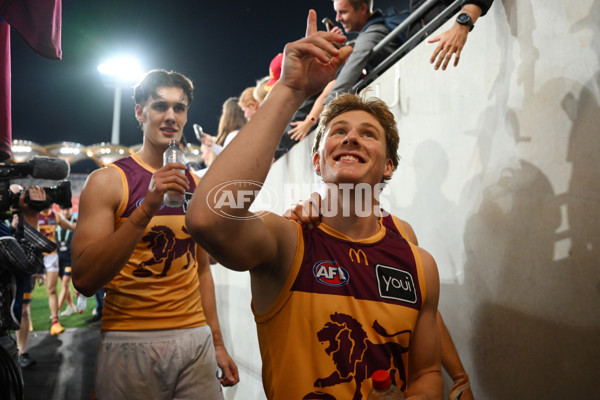 AFL 2024 Round 20 - Gold Coast v Brisbane - A-52198338