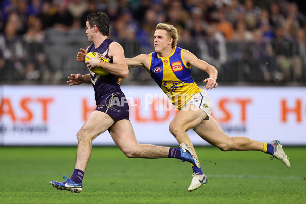 AFL 2024 Round 20 - Fremantle v West Coast - A-52223322