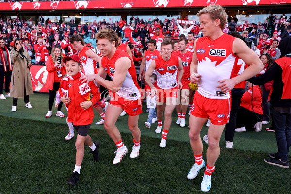 AFL 2024 Round 20 - Sydney v Western Bulldogs - A-52228699