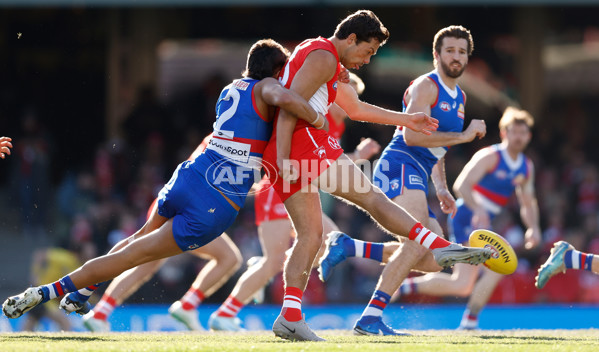 AFL 2024 Round 20 - Sydney v Western Bulldogs - A-52230868