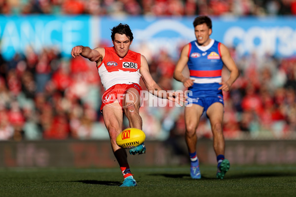 AFL 2024 Round 20 - Sydney v Western Bulldogs - A-52230882